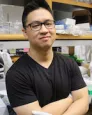 Simon Chu Right Bar Thumb